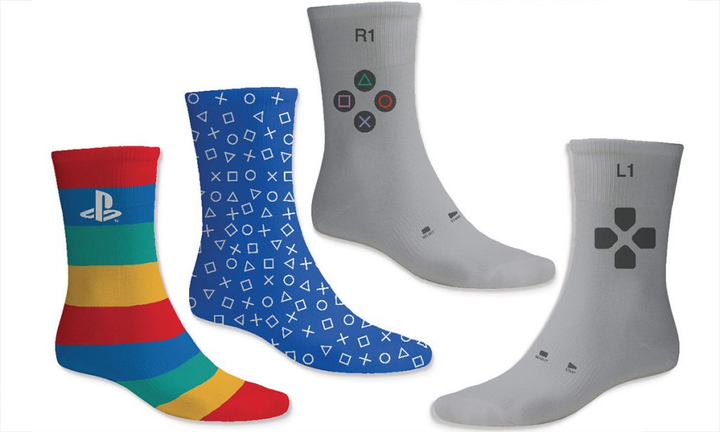 Machen sich nicht nur überm Kamin gut: Socken im PlayStation-Look.