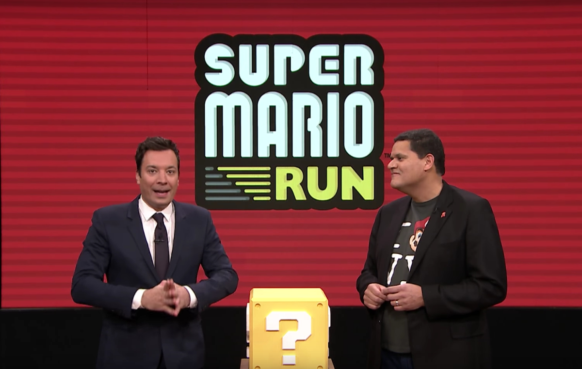 Jimmy Fallon testet in seiner Tonight-Show sowohl Super Mario Run als auch die Nintendo Switch.