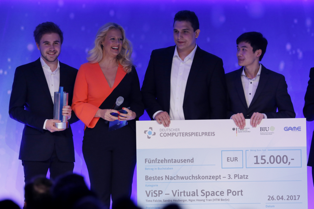 Für das VR-Aufbauspiel "ViSP: Virtual Spaceport" wurden die drei Gründer mit dem DCP-Nachwuchspreis ausgezeichnet (Foto: Getty Images/Quinke Networks)