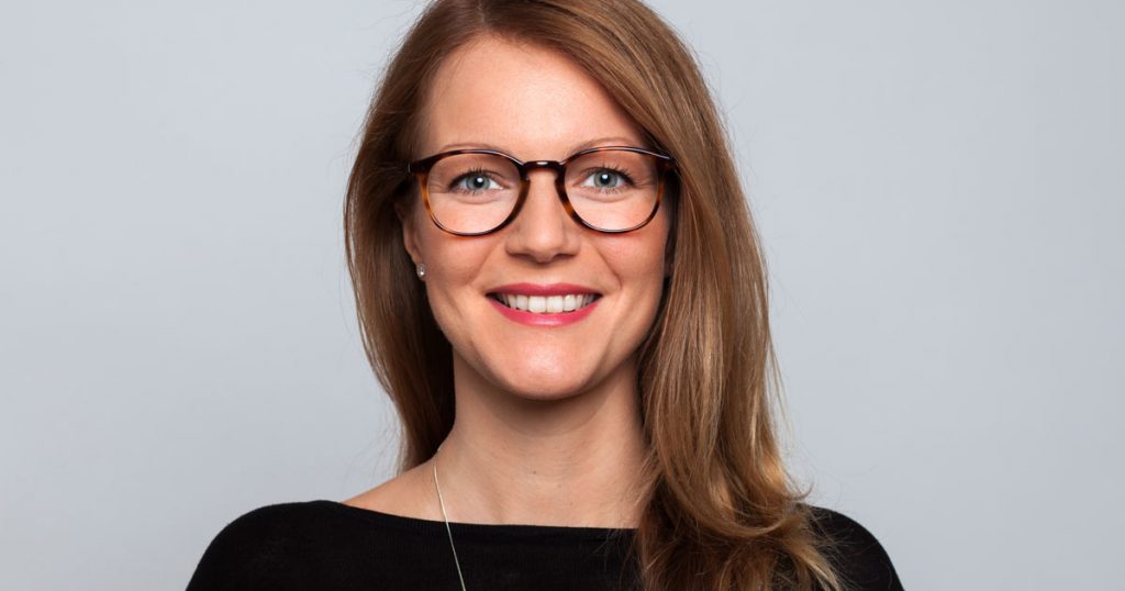 Elisabeth Secker ist seit Januar 2018 die Geschäftsführerin der Unterhaltungssoftware Selbstkontrolle (USK) - Foto: HelenNicolai-BusinessPortraits.de