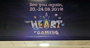 Auf Transparenten wird bereits für die Gamescom 2019 geworben - ob die Gamescom 2020 ebenfalls in Köln stattfindet, ist offen (Foto: GamesWirtschaft)