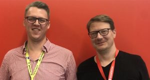 Agentur-Gründer Mateuz Szukajt und Tim Krause-Murroni (Galaktus Germany) auf der Gamescom 2018 (Foto: Galaktus)