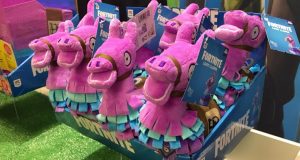 Die Fortnite-Plüsch-Lamas sind bereits seit Dezember 2018 auf dem Markt (Foto: GamesWirtschaft)