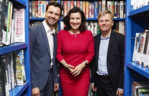 Internationale Computerspielesammlung (ICS) steht vor dem Aus Verbands-Chef Felix Falk, Staatsministerin Dorothee Bär (CSU) und Rüdiger Kruse (CDU) läuten Phase 1 der Internationalen Computerspielesammlung ein (Foto: Franziska Krug / Getty Images for Stiftung Digitale Spielekultur)