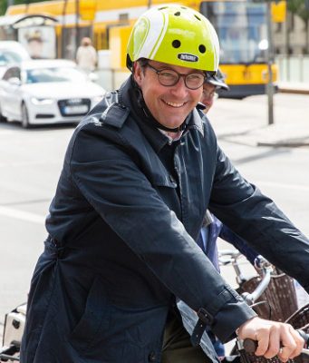 Will 2020 weitere 50 Millionen Euro für den Ausbau des Radverkehrs ausgeben: "Fahrradminister" Andreas Scheuer (Foto: BMVI)