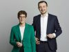CDU-Chefin Annegret Kramp-Karrenbauer und Generalsekretär Paul Ziemiak (Foto: CDU / Laurence Chaperon)