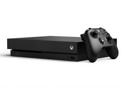 Microsoft setzt voll auf Xbox Series X/S und hat die Produktion der Xbox One (hier: Xbox One X) bereits Ende 2020 eingestellt (Abbildung: Microsoft)