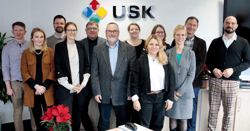 Heico Michael Engelhardt (Mitte) ist neuer Beirats-Vorsitzender der USK (Foto: Unterhaltungssoftware Selbstkontrolle)