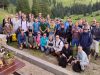 Die 40 Teilnehmer der FFF Games-Wanderung 2023 vor dem Taubensteinhaus (Foto: FFF Bayern / Veronika Barthelmess)