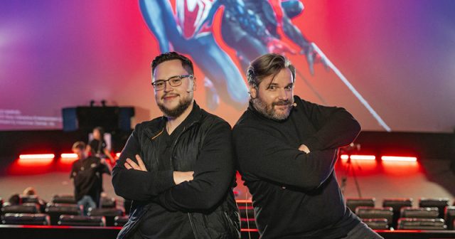 Die Gaming-Creator H0lly und Gronkh bestritten das Live-Letsplay zu Marvel's Spider-Man 2 (Foto: Sony Interactive)