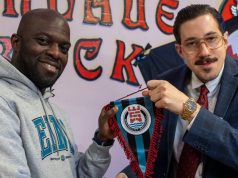 Baller League: Eintracht Spandau mischt mit Bringen Fachkompetenz in die Baller League ein: Hans Sarpei und Maximilian Knabe alias Hänno führen das Kleinfed-Team von Eintracht Spandau an (Foto: Instinct3)