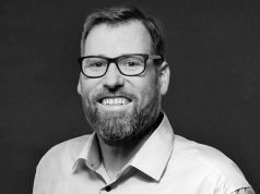 Gamedesign-Professor Michael Baur verstorben Prof. Michael Baur ist mit 49 Jahren verstorben (Foto: Ostfalia Hochschule / Kelly Ann Woogk)