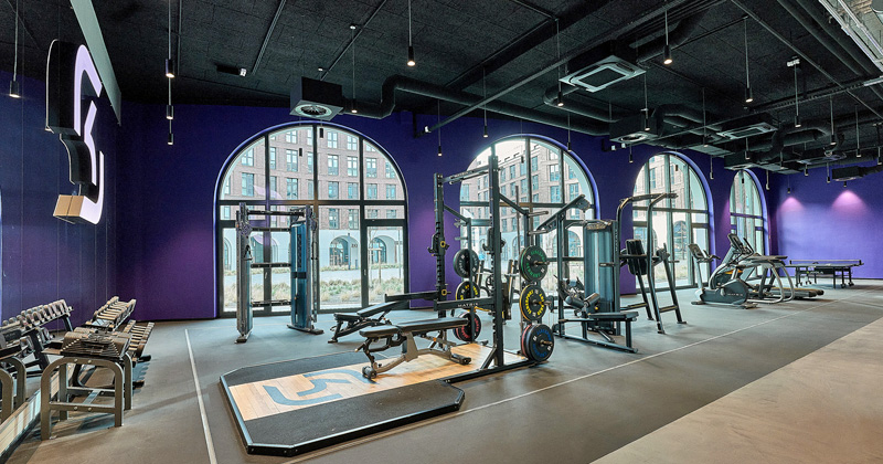 Hightech auch im Gym: Den Spielern steht ein voll ausgestattetes Fitness-Studio zur Verfügung (Foto: SK Gaming)