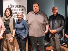Games-Förderung in Bremen geht 2025 an den Start (Update) Die 'Macher' der neuen Games-Förderung in Bremen die Nordmedia-Referenten Roman Winkler und Rike Tödter, Petra Schleuning (Leitung Film- und Medienförderung), King Art-Chef Jan Theysen, Wirtschafts-Staatsrat Kai Stührenberg, Ole Blast und Startup-/Kultur-Referent Ole Bast (Foto: Nordmedia)