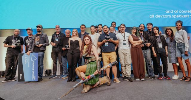 Die Gewinner und Laudatoren des Devcom Award 2025 am Abend des 18. August (Foto: Game Events GmbH)
