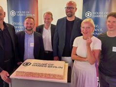 House of Games Berlin: Start für neuen Marken-Auftritt (Update) Roland Sillmann (WISTA), Alexander Danisch (Ubisoft Blue Byte), othar Sattler (Senatskanzlei), Michael Biel (Wirtschafts-Staatssekretär), MediaNet-Vorsitzende Jeannine Koch und Game-Geschäftsstellenleiter Philipp Senkbeil beim House of Games-Event im Rahmen der Gamescom in Köln (Foto: Petra Fröhlich / GamesWirtschaft)