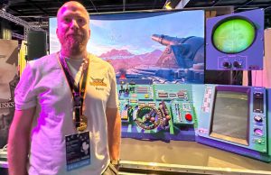 Bippinbits verschiebt PVKK auf 2027 Bippinbits-Chef René Habermann am PVKK-Stand auf der Gamescom 2025 (Foto: GamesWirtschaft)