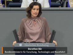 Bundestag genehmigt 2026-Haushalt – 125 Mio. € für Games Forschungsministerin Dorothee Bär (CSU) bei ihrer Rede am 28. November 2025 (Abbildung: Deutscher Bundestag)