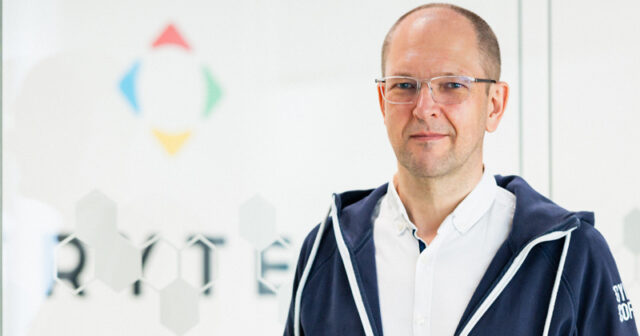 Crytek-GmbH-Co-CEO-Hannes-Seifert-101225 Ab 1. Januar 2026 neuer Co-CEO bei Crytek in Frankfurt am Main: Branchen-Urgestein Hannes Seifert (Foto: Crytek)