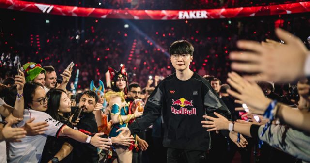 Weltstar zum Anfassen: T1-Ikone Faker bei Red Bull League of Its Own am 29. November 2025 in München (Foto: Sebastian Kraft / Red Bull Content Pool)