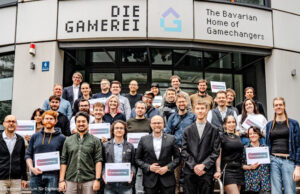 FFF Bayern fördert 14 Studios mit 1 Million Euro (Update) Die 'Gamerei' in München bildete den Rahmen für die Scheck-Übergabe an 14 Spiele-Studios durch Bayerns Digitalminister Fabian Mehring (Freie Wähler).