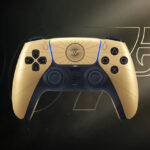 Nicht nur für Goldfinger geeignet: Der 007 First Light-DualSense-Controller wird ab dem 27. Mai ausgeliefert.