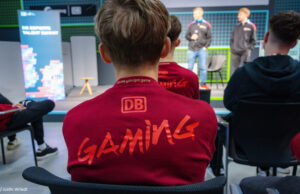 DB Trackstars: Bahn frei für Betriebs-E-Sport Das Format DB Trackstars erweitert das Gaming- und E-Sport-Portfolio der Deutschen Bahn.