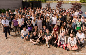 Press Start: Games-Stipendium feiert Abschluss Ausrichter und Teilnehmer des Games-Stipendiums feiern den Abschluss von Press Start am Abend des 8. Juni 2026 in Berlin.