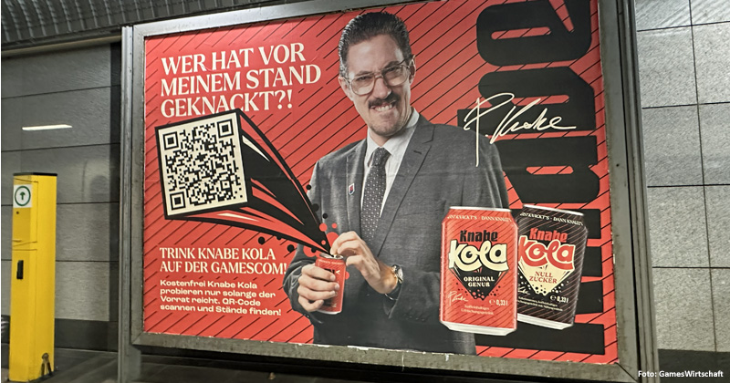 Testimonial in eigener Sache: Maximilian Knabe begrüßt die Besucher der Gamescom 2025 am Koelnmesse-Bahnhof.