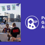 Vertrauliche Dialoge vor spektakulärer Kulisse: die Portside Game Assembly in Hamburg.