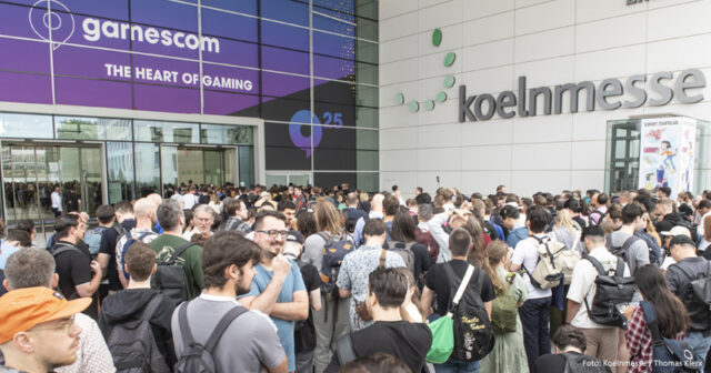 Gamescom-2026-Bester-Eingang-KM-050826 Fast geschafft: Von hier aus sind es nur noch wenige Meter bis zu den Drehkreuzen am Eingang Süd der Gamescom.