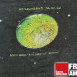 "Heiligabend 14-03-02: Mein Geschenk hab ich schon": Statt der Xbox-Konsole lieferte Microsoft dieses T-Shirt aus.