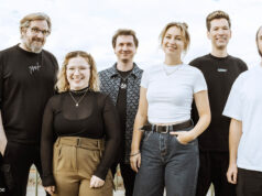 Range Group: Das Nerd-Imperium von Gronkh Das Führungsteam der Range Group von links nach rechts: Tatjana „Pandorya“ Werth, Erik „Gronkh“ Range, Cathleen Meißner, 1UP-Chef John-Dustin Martin, Vivien Götte, Philip Schulte (GRNK) und CFO Phillip Börger.