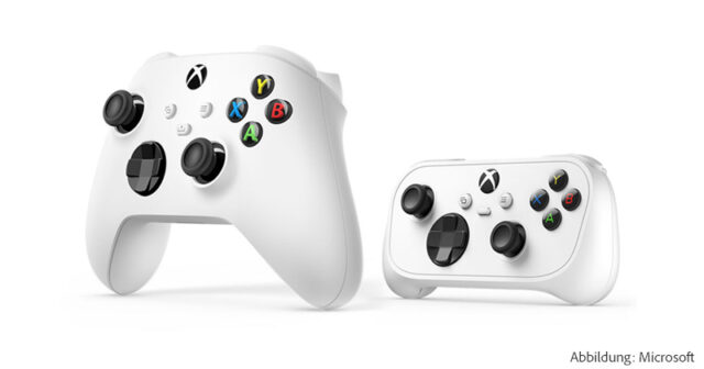 Der Vergleich zeigt den Größen-Unterschied zwischen dem traditionellen Xbox-Controller und dem neuen Nano Controller.